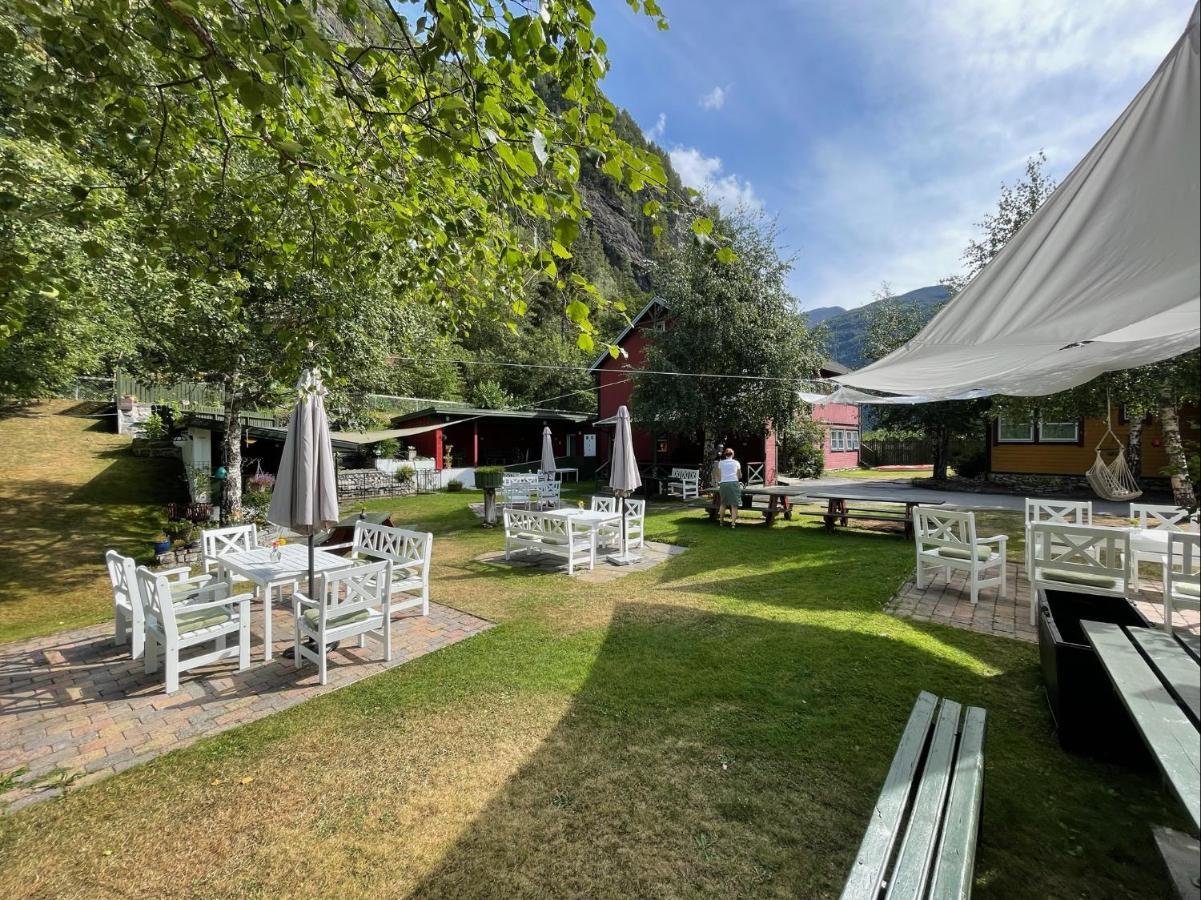 Valldal Fjord Lodge B&B Екстер'єр фото
